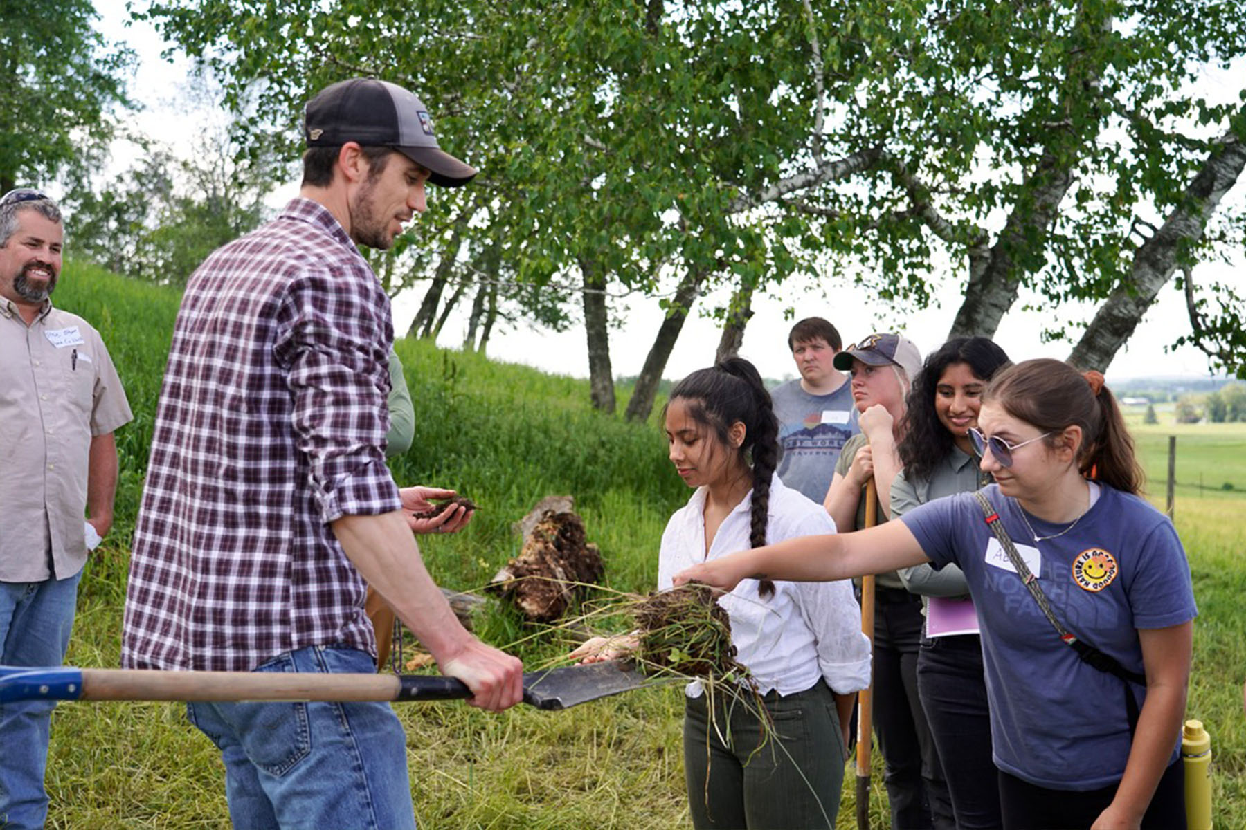 LAKES REU Students Explore Health of Red Cedar Watershed Freshwater