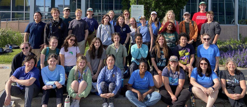 freshwater summer research scholars in front of UW-Milwaukee school of freshwater sciences